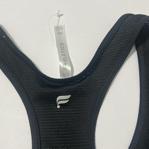 Women’s new Fabletics black tank top size XS - Picture 4 of 6